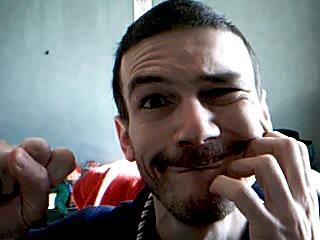 Hum... Hum...
