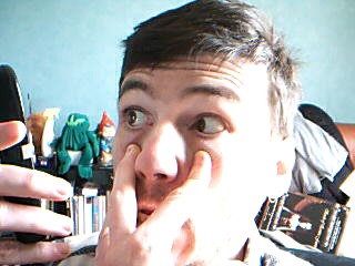 Bon a trop jouer au con, cela dit, on finit par le devenir vraiment.. Bon a trop jouer au con, cela dit, on finit par le devenir vraiment..