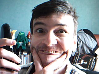 Et merde tout le monde va savoir que je suis un masochiste dont le credo est : si je souffre, je vis... : Et merde tout le monde va savoir que je suis un masochiste dont le credo est : si je souffre, je vis... :