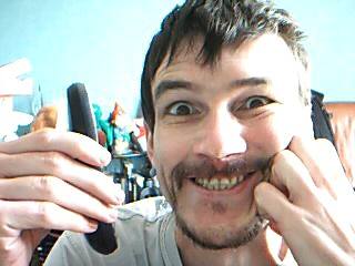Y en a surtout un qui joue un pervers, mais je ne me nommerai pas : Y en a surtout un qui joue un pervers, mais je ne me nommerai pas :