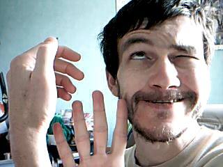 Je ne sais pas vous, mais moi, je suis trop con pour être polyglotte de toutes les manières... Je ne sais pas vous, mais moi, je suis trop con pour être polyglotte de toutes les manières...