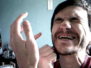J'ai pas de bonnes interfaces entre mes neurones de ma connerie et celles des autres... J'ai pas de bonnes interfaces entre mes neurones de ma connerie et celles des autres...