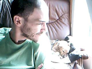 Elle semble aimer chat et lapin en caca.