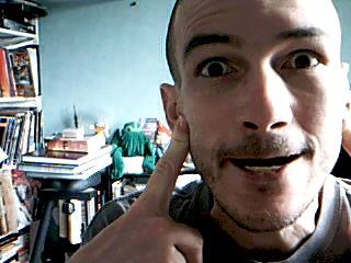 Oui. Une dizaine de noeuds qui font des histoires autour de plein de trucs gras... 