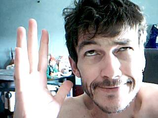 Mais bon, du moment que moi, je me comprenne, je m'en fous, tiens...  